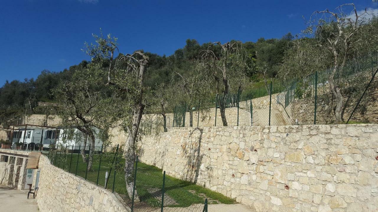 ברנצונה סול גארדה Agricampeggio Relax מראה חיצוני תמונה